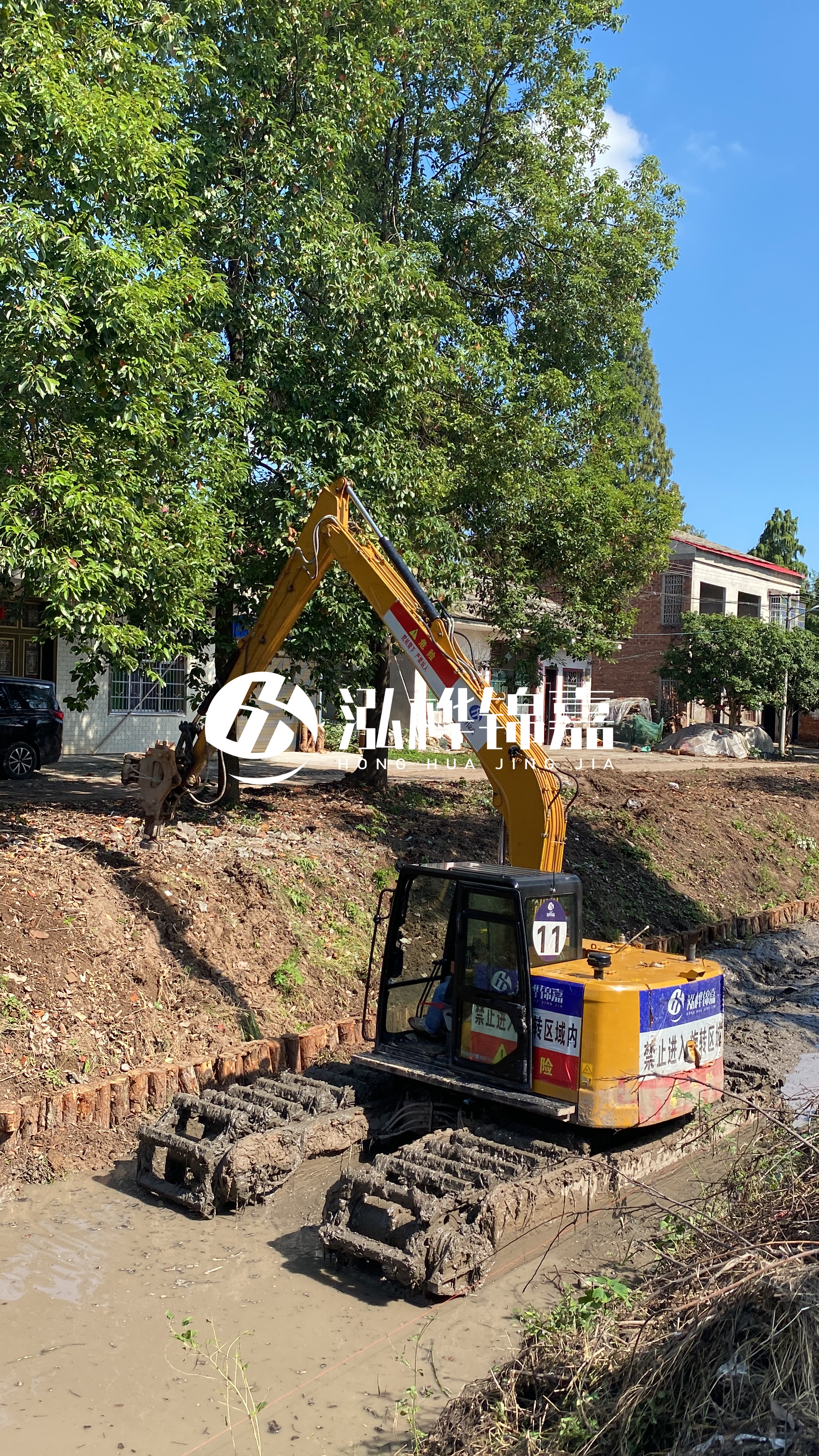 挖機壓松木樁可行嗎？真相在這里？