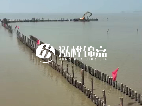 河道護(hù)坡打樁對(duì)河岸保護(hù)有何作用？河道松木樁水面需要預(yù)留多長？