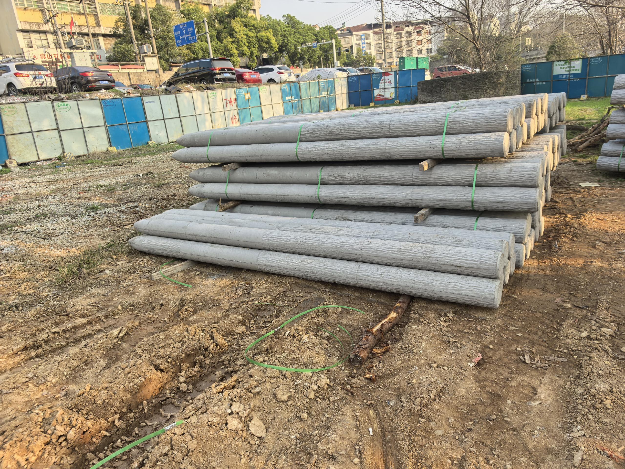 水泥仿木樁廠家泓樺錦嘉 - 水泥仿木樁適合用在河道護(hù)岸嗎？?