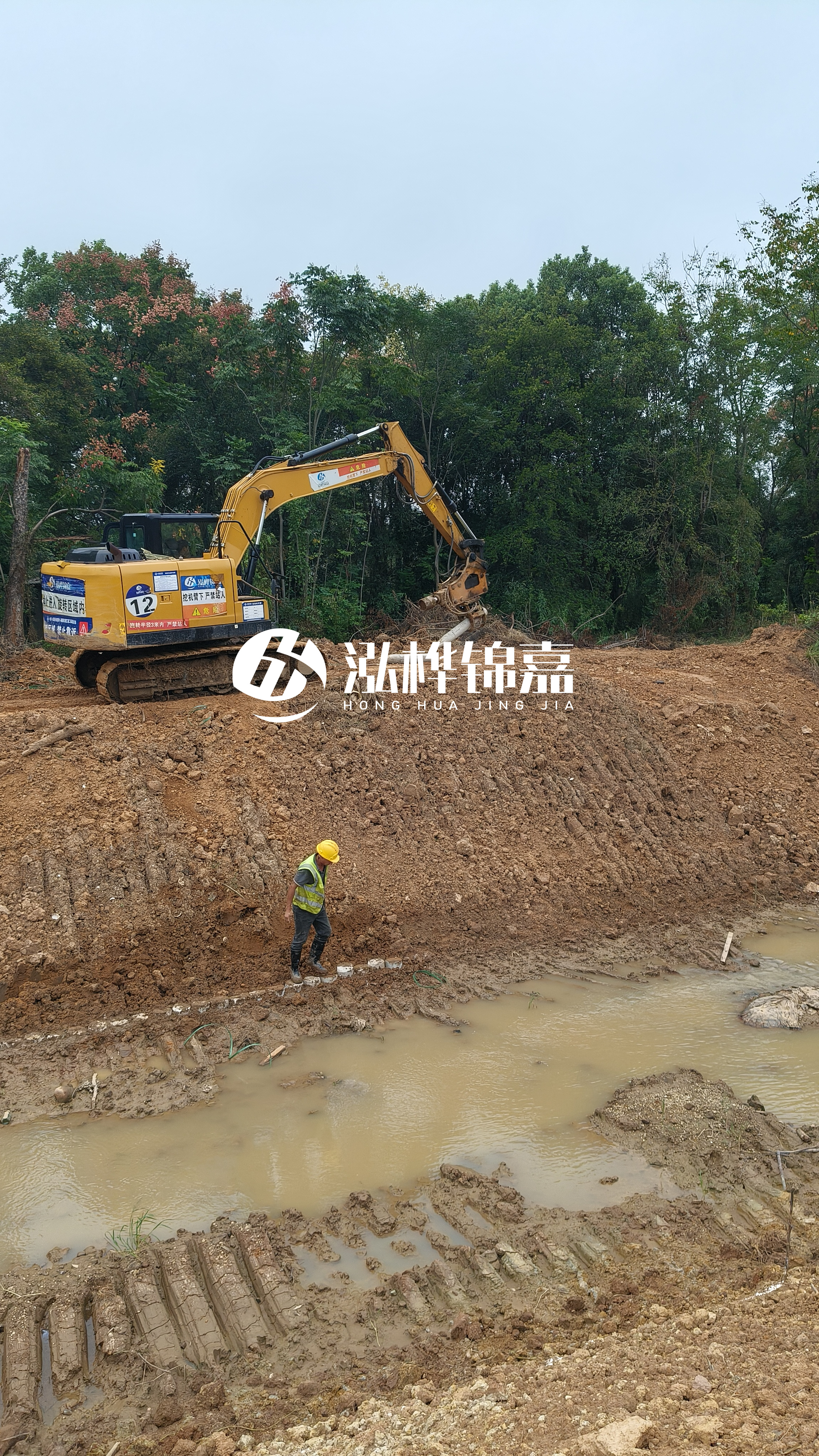水泥仿木樁施工隊(duì)泓樺錦嘉 - 公園景觀用的水泥仿木樁一般選什么規(guī)格？