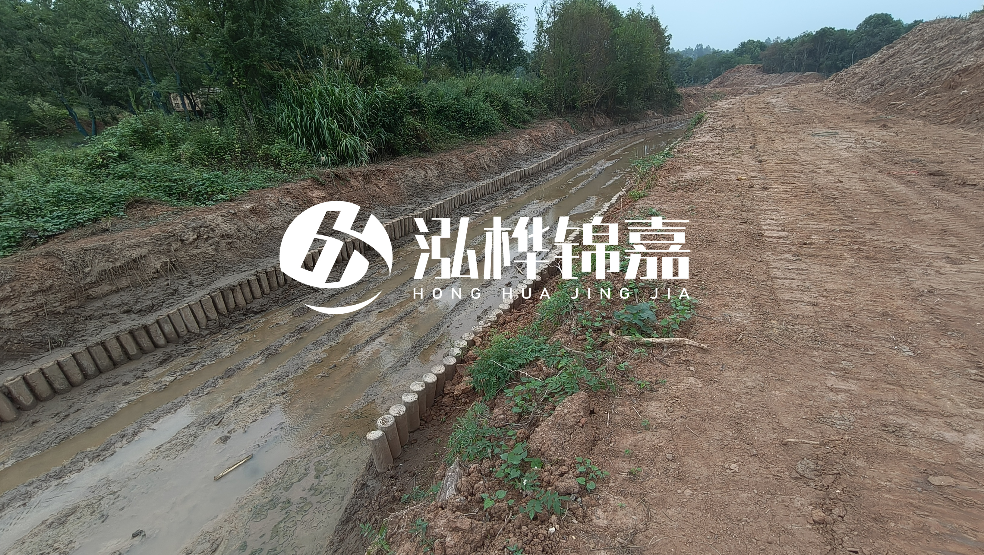 水泥仿木樁施工隊泓樺錦嘉 - 河道仿木樁的高度需要超出水位多少？