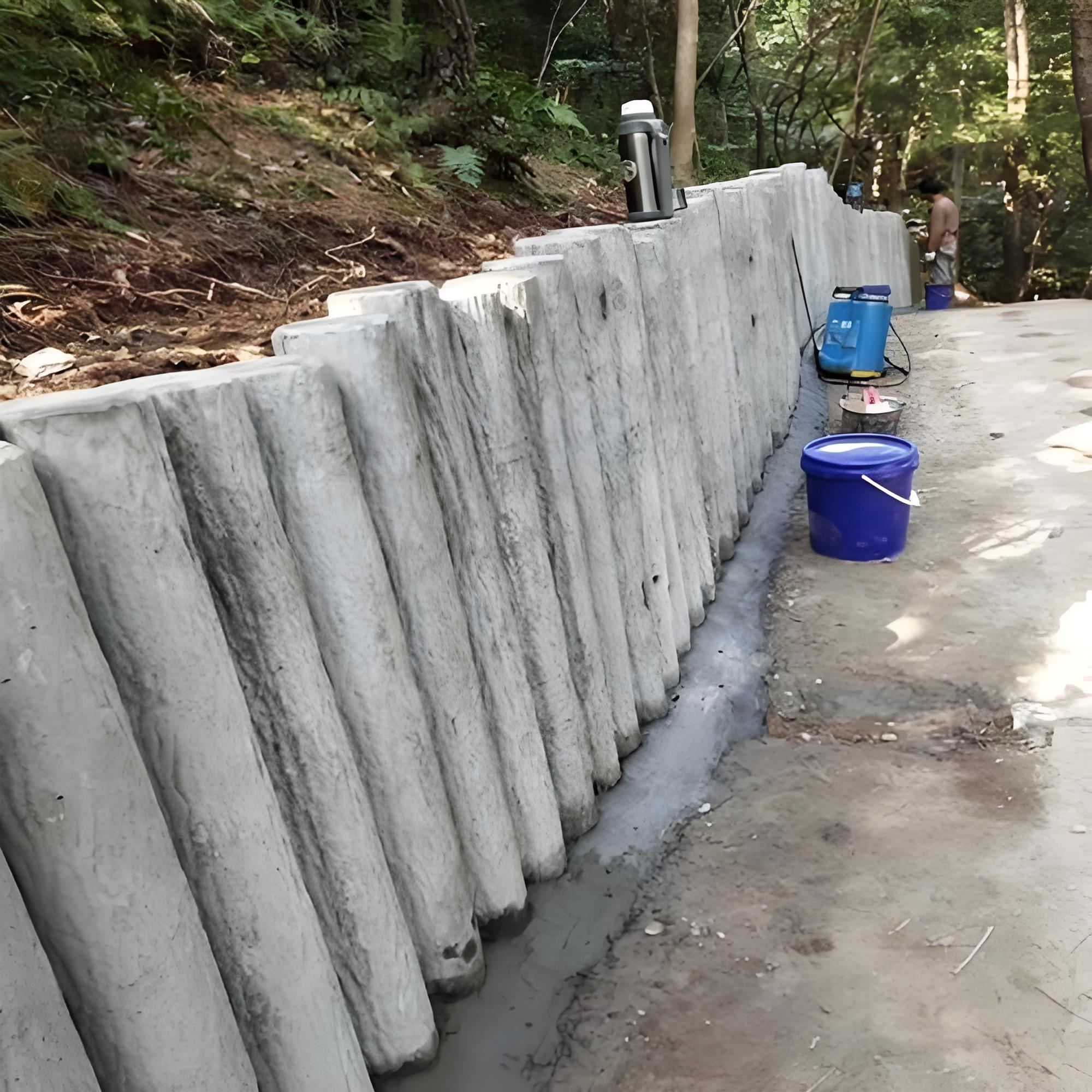 水泥仿木樁施工隊泓樺錦嘉-水泥仿木樁的防腐性能比真木樁好嗎？